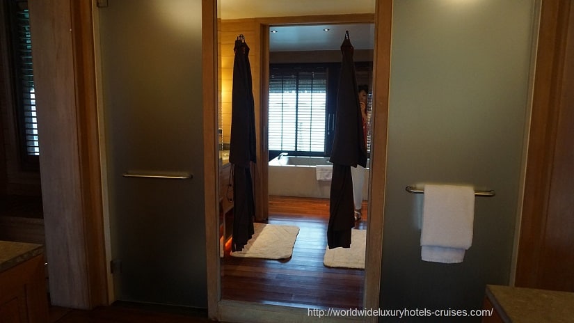 Four Seasons Resort Bora Bora overwater bungalow snorkel room bath bed Tahiti Society Islands Luxury Travel Virtuoso Izumi Ogawa Trip agent vacation advisor Vision French Polynesia Cruise ship boat Bora Bora ocean water sand beach