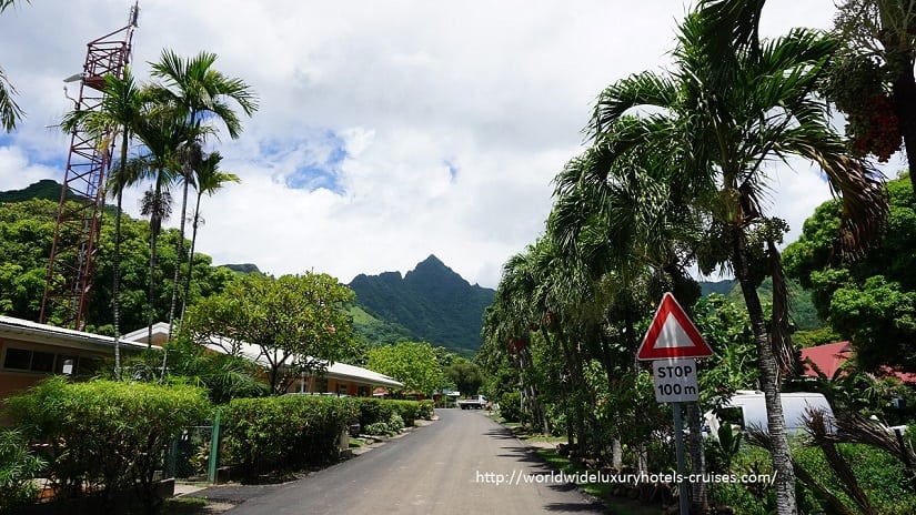 Paul Gauguin Cruises Tahiti & Society Islands Luxury Travel Virtuoso Izumi Ogawa Trip agent vacation advisor Vision French Polynesia Cruise ship boat Bora Bora ocean water sand beach Moorea